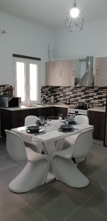 Thania'S House ,4 Minutes From The Center Of Hermoulis Ermoupoli Ngoại thất bức ảnh